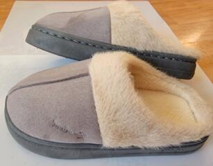 Продаётся тёплая обувь разм. 37-38
125 руб. Писать в Вайбер