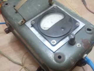 Продам зарядное устройство