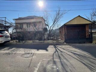 Casa in Stăuceni 2 nivele teren 6 ari Negociabil