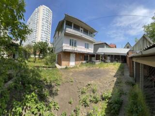 Casa in Stăuceni 2 nivele teren 6 ari Negociabil