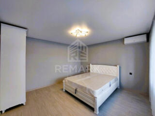 Apartament cu 2 camere în Centru! Posibilitatea de procurare prin ...