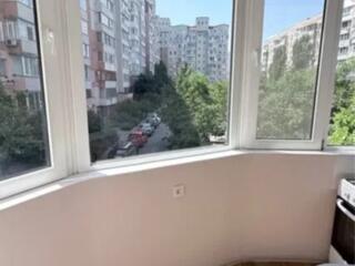 34677. Продам светлую двухкомнатную квартиру на ...