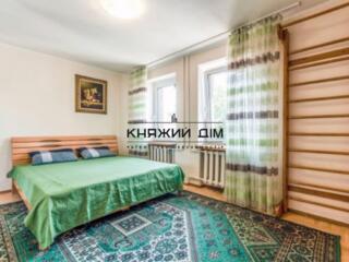 Здається 2-кімнатна квартира по вул. Андріївська 8/12, метро Поштова .