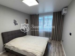 продаж 3-к квартира Київ, Дніпровський, 65000 $