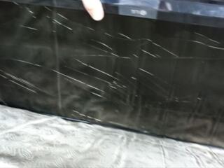 Продам под ремонт телевизор LG, разбит экран. Или на запчасти