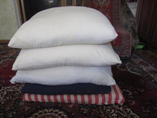 Подушки перьевые чищенные - 4 - 70*70 и одна 70*80 по 100 лей