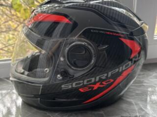 Продаю шлем для мотоциклиста