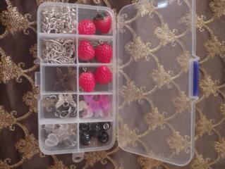 Продаю НАБОРЫ С БУСИНКАМИ!