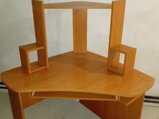 Стол компьютерный угловой