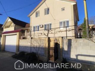 Casă cu 3 niveluri, or. Codru Vă propunem spre vânzare casă cu 3 ...