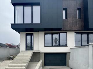 Casă cu 3 niveluri, com. Ciorescu Vă propunem spre vânzare o casă cu .