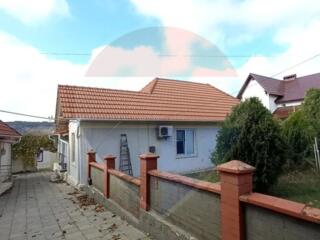 Casă cu 3 dormitoare și teren de 8 ari în Grătiesti, Mun. Chișinău