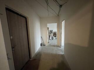 Предлагается к продаже 2-х комнатная квартира расположена на Крымском 