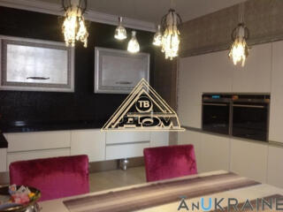 Продам шикарную 2-х комнатная квартира на проспекте Шевченко в ...