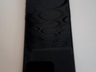 Продаю Айфон 11