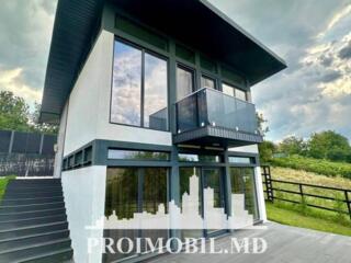 Vă propunem spre vânzare această vilă cu 2 niveleîn Ialoveni, sat. ...