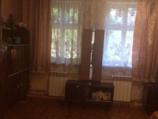 Часть дома на центральной Слободке на два входа.