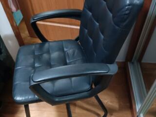 Продам стул