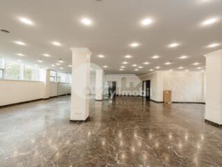 Se oferă spre chirie oficiu situat în clădirea ...