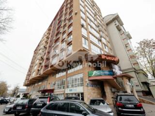 Se oferă spre chirie oficiu amplasat pe str. Ismail, ...