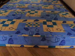 Продается матрас 160*200 пружинный