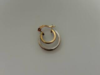 Утеряна потерялась золотая сережка