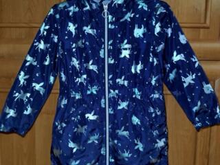 Продам ветровку 4-5 лет