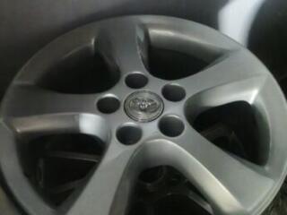 Продам диски в хорошем состоянии R17 5X114.3 Toyota оригинал