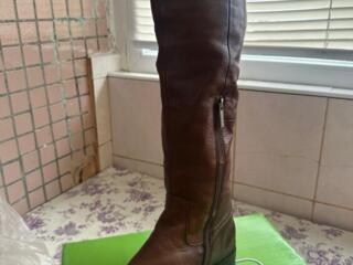 Продам сапоги высокие 2 пары 37-38 размер