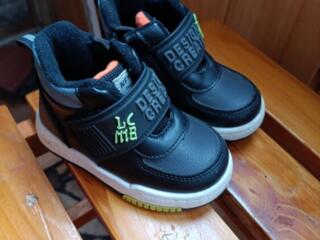 Детская обувь кроссовки, ботинки