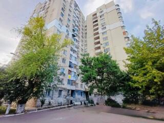 Sec. Riscani, bd. Moscova. 3 camere. Prima Linie. Parc! Reparat si Mob