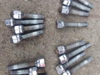 Продам колесные шпильки