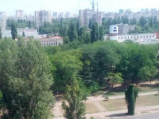 Четырехкомнатная в сотовом проекте на пос. Котовского.