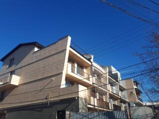 Продам 2х уровневую квартиру в клубном доме на 15 ст. Фонтана / ул. ..