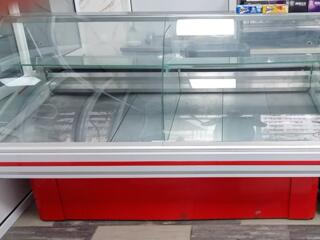 Продам холодильную витрину недорого б/у