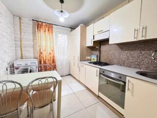 Продам 3-к квартиру в высотке, район ул. Калиновая - Образцова