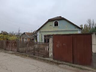 Срочно продаётся дом, район Парк Победы. ТОРГ