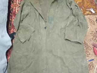 Плащ прорезиненный 400 руб