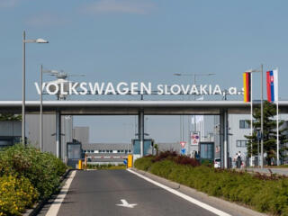 Работа для мужчин, женщин и для семейных пар в Словакии!