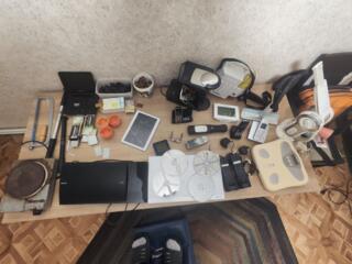 Продам на запчасти или под ремонт что-то работает, что-то не