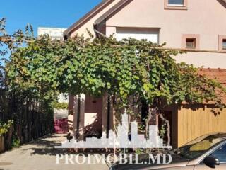 Vă propunem spre vânzare casă,sect. Buiucani, str. Drumul Crucii, cu .