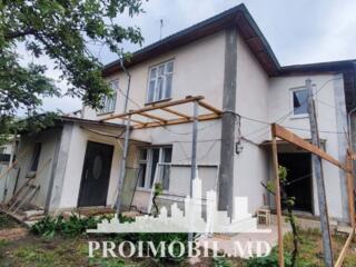 Vă propunem spre vânzare 2 apartamente la sol cu 4 ...