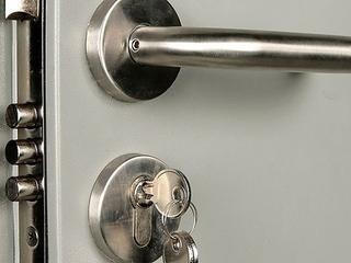 Услуги по аварийному вскрытию дверей