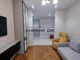 Пропоную в оренду 3 кімнатну квартиру,по вулиці Кирило-Мефодіївська ..