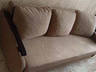 Продаю диван-книжку.