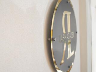 Панели, таблички и лайтбоксы для вашего бизнеса