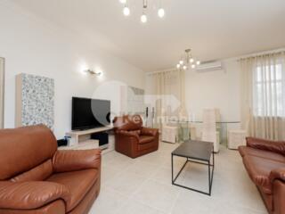 Se oferă spre chirie apartament amplasat în sectorul ...