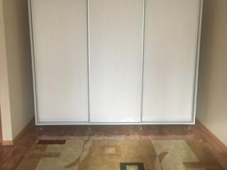 Продается шкаф купэ новый 7000 лей