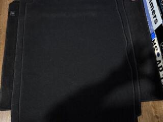 Коврик в багажник оригинал Mercedes