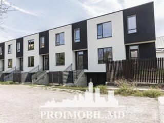 Vă propunem spre vânzare acest townhouse în 2 nivele, amplasat în ...